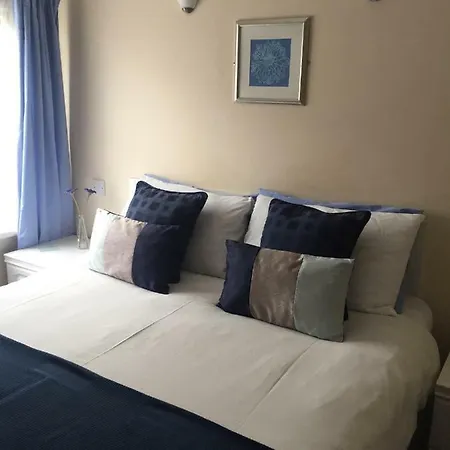 Guest house Marlow 3*