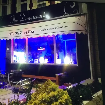 丹尼斯考特酒店 3* 黑潭