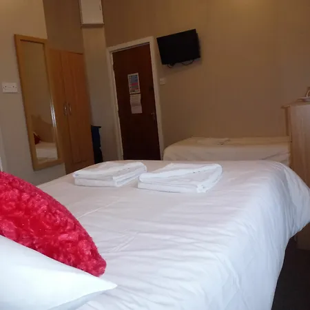 Lindum Guest house 2*