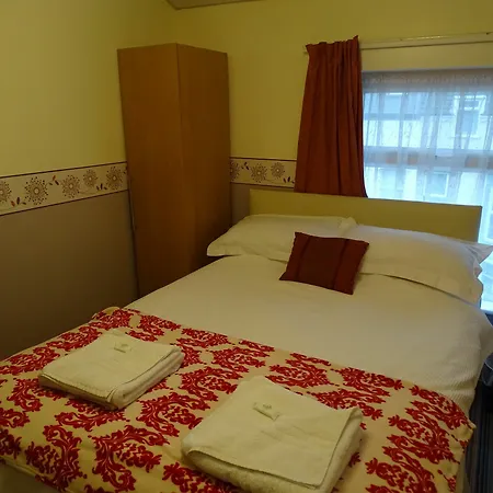 Lindum Guest house Blackpool
