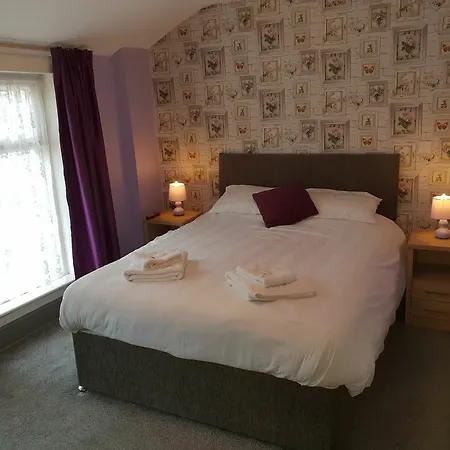 Lindum Guest house 2*