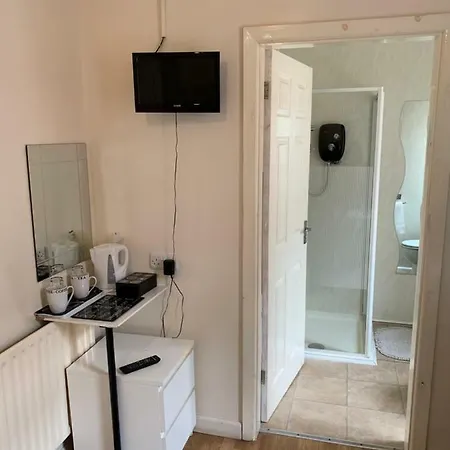 Alandene Bed & Breakfast 2*