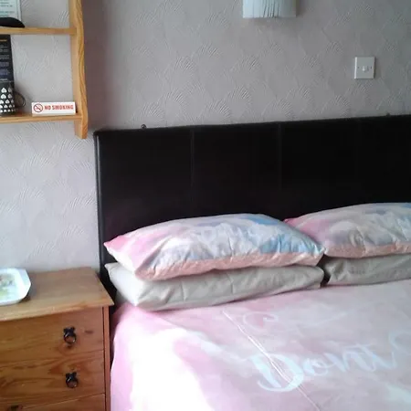 Roachvale Guest house Blackpool