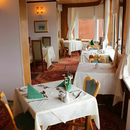 The Headlands 3*