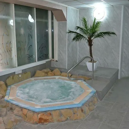 Hotel Rose And