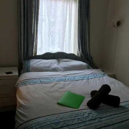 Hotel The Merlin