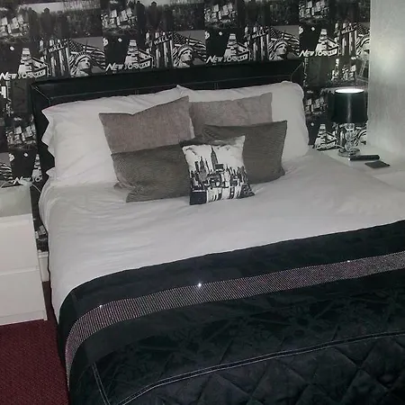 Bed and breakfast Benson - Small Families & Couples Only