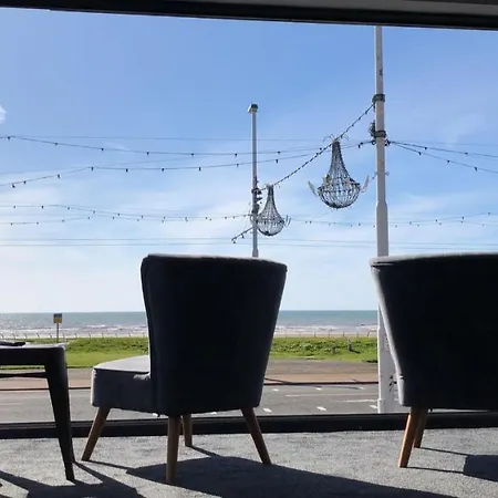 Aparthotel421 By Seafront Collection * Blackpool