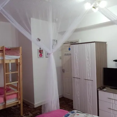 Guest house A&p At The Sheron House Blackpool