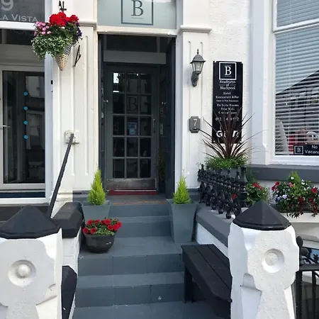 Hotel Bradburys Of Blackpool