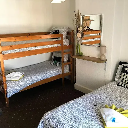 Bed & Breakfast Westbourne House 3*