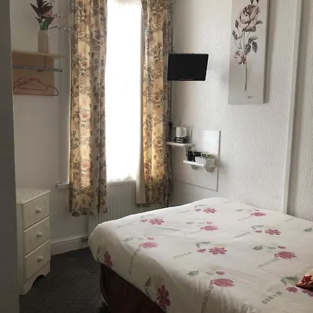 Melrose Guest house 3*