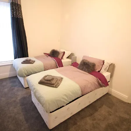 Holiday home Bryan Choice - Close To Town Centre - Games - Large