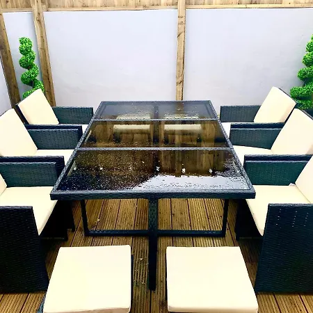 Holiday home Victory Luxury Hot Tub House *