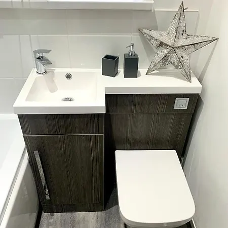 Victory Luxury Hot Tub House *
