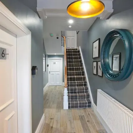 Blackbird Luxury 2 Bed 8 Blackpool
