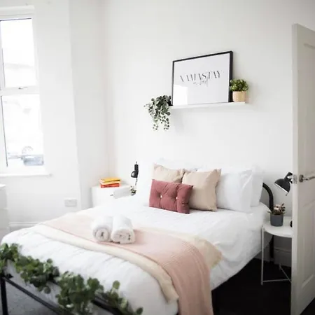 Апартаменты Buchanan House Sasco
