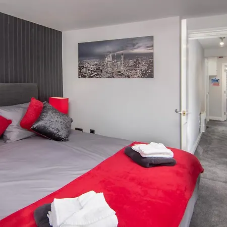 New Luxury Seaview Apt2 Free Parking Special * Blackpool
