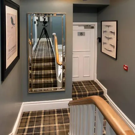 Blackbird Luxury 2 Bed 8 Apartment
