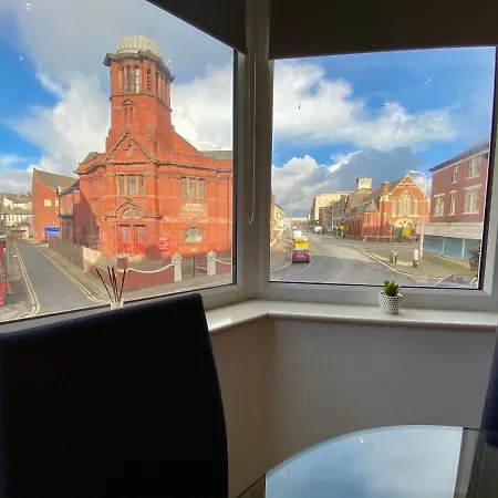 Princess Theatre View By Service Apartment *