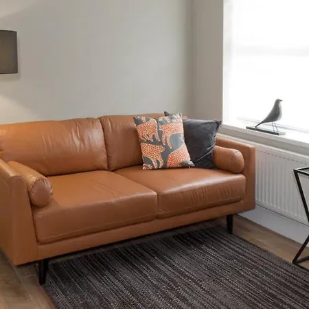 Apartment Blackbird Luxury 2 Bed 8 *