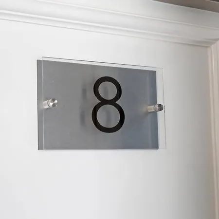 Blackbird Luxury 2 Bed 8 * Blackpool