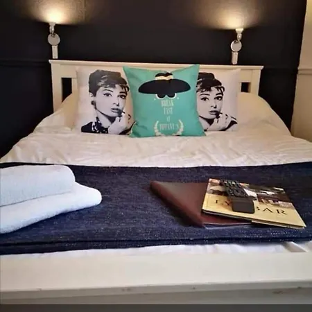 Lynbar 호텔 4*