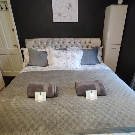 The Winning Post Guest house 3*