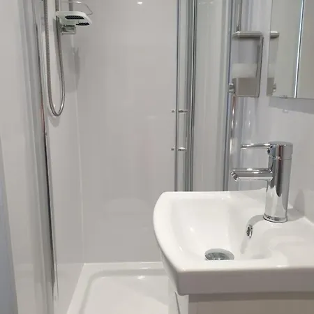 Langroyd Guest house