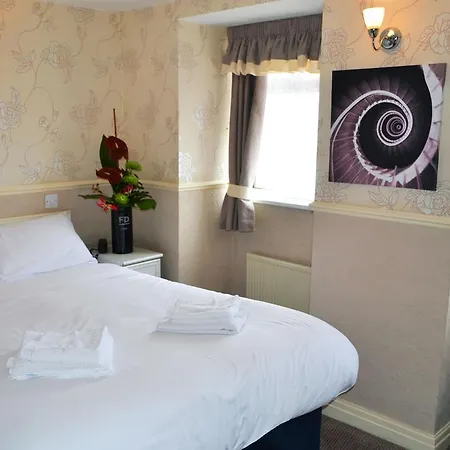 Lyndene Hotel Blackpool