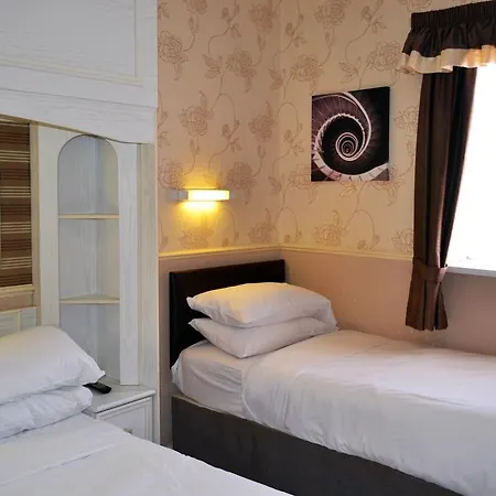 Hotel Lyndene Blackpool