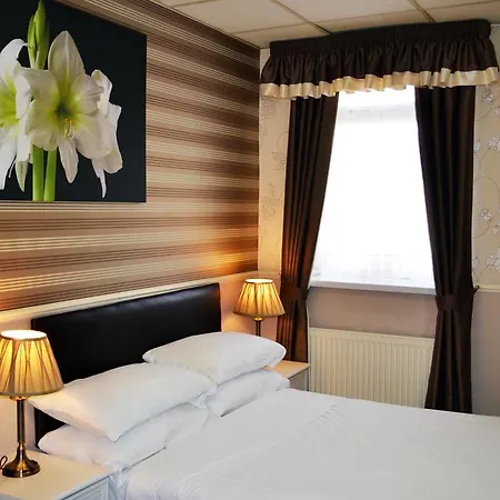 Lyndene Hotel Blackpool