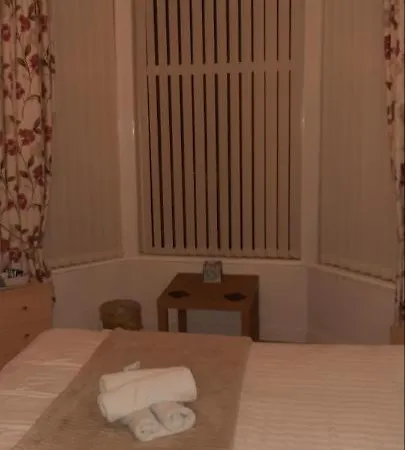Lynwood Bed & Breakfast 3*