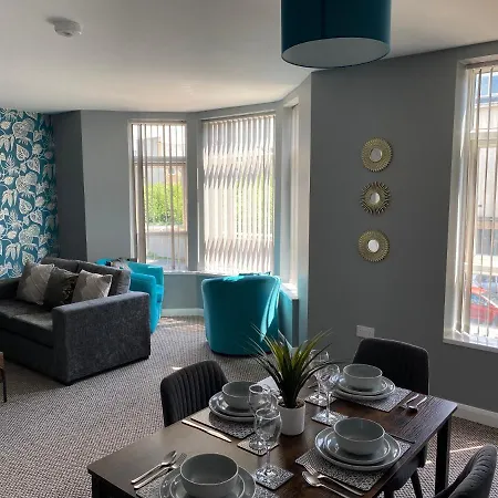 Sleepover 4 Free Parking Sleeps 6 * Blackpool