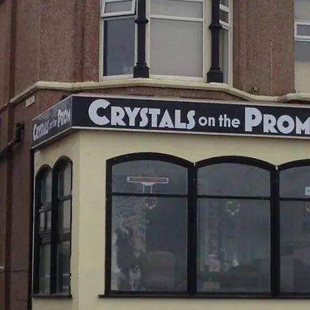 Crystals On The Prom Гостевой дом Блэкпул