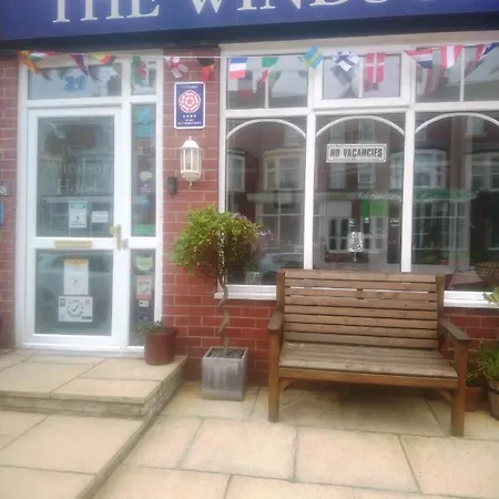The Gatsby - Formerly The Windsor Pensjonat Blackpool