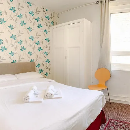Bed & Breakfast The Chimes On The Sea 3*