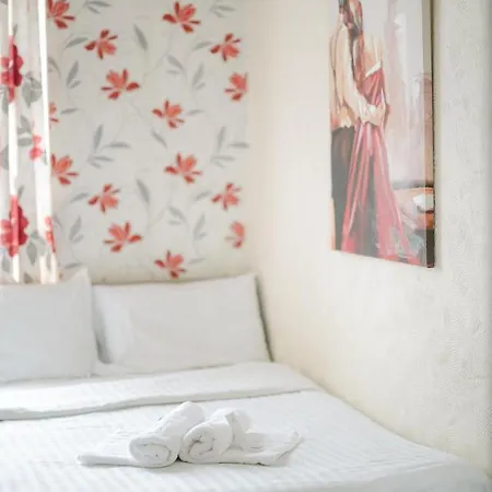 Bed & Breakfast The Chimes On The Sea Blackpool
