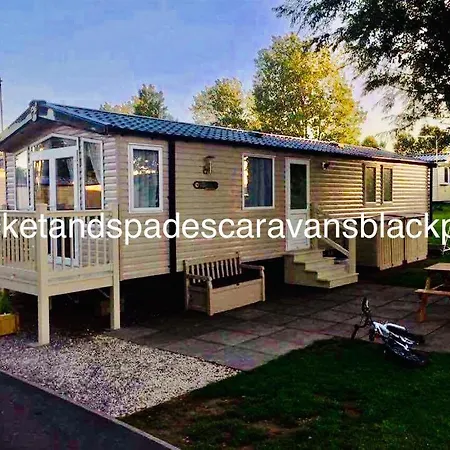 Caravans Marton Mere