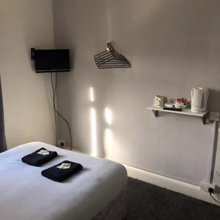Myroomz Seaview Guest house Blackpool