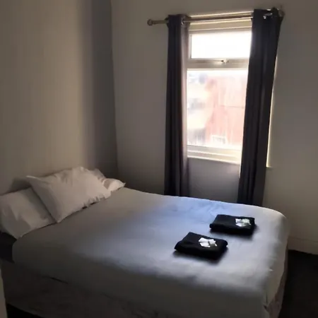 Guest house Myroomz Seaview Blackpool