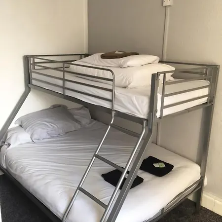Guest house Myroomz Seaview Blackpool