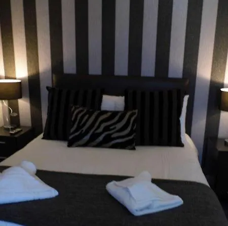 Jesmond Dene Guest house *