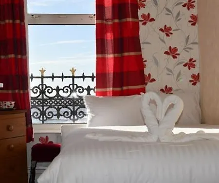 Bed & Breakfast The Chimes On The Sea 3*
