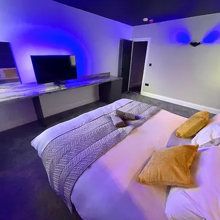 Holiday home Breeze - Luxury Group - Sleeps 19 Blackpool
