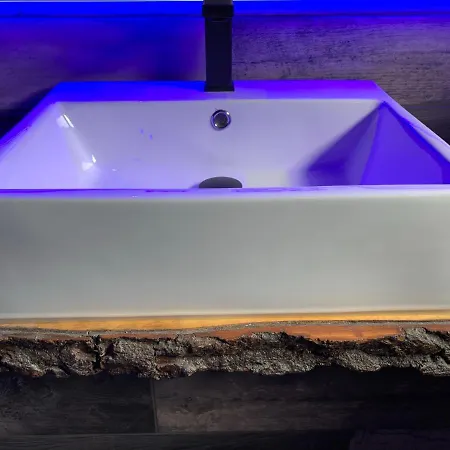 Breeze - Luxury Group - Sleeps 19 Holiday home