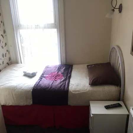 Bed and breakfast White Moon Blackpool