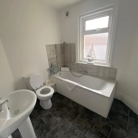 Abode - Palatine House Holiday home