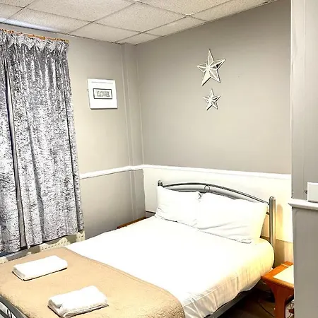 Topaz Guest house Blackpool