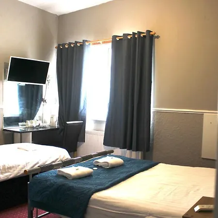 Topaz Guest house 3*